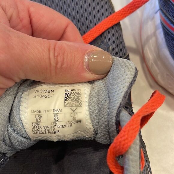 SAUCONY cohesion 11 women’s sneakers size 8.5 good shape, gray with orange. - Picture 7 of 7